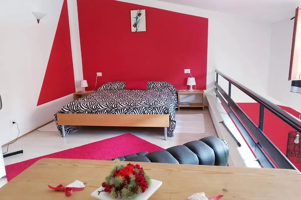 Honeycomb - casa vacanze Varese Italia