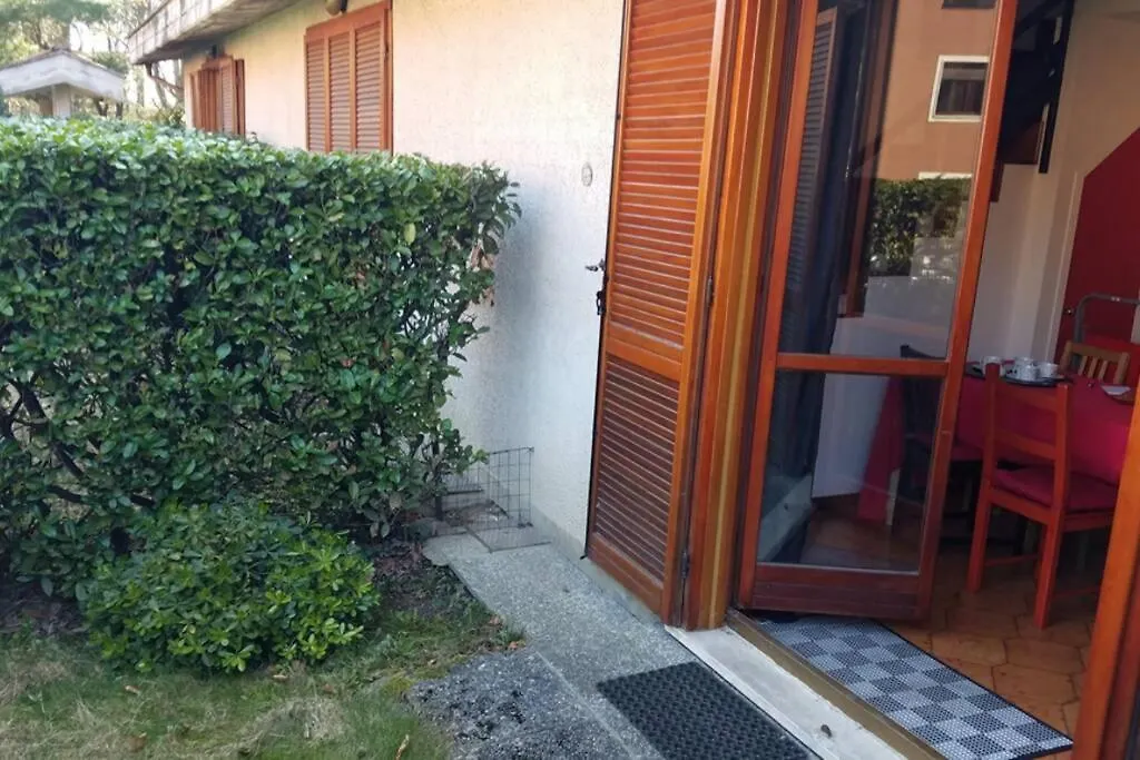 Honeycomb - casa vacanze Varese 0*,  Italia